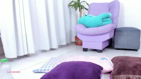 monikk__harrison online show from April 6, 12:17 pm