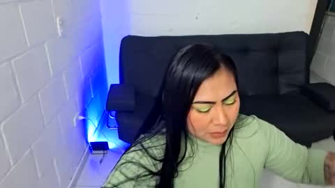 monikk__harrison online show from March 30, 11:32 am