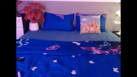 monlly online show from December 22, 10:07 am