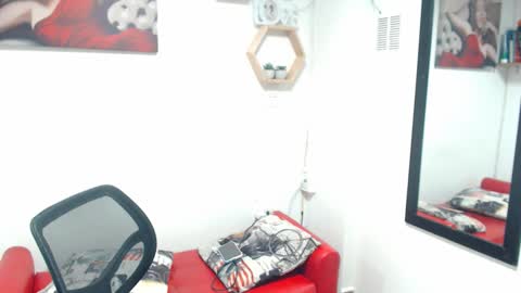 monserrat online show from December 3, 11:51 pm