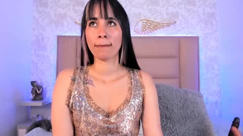 Adriana online show from January 21, 1:00 pm