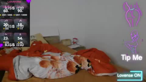 Snapshot of montserrat123 chatting on February 23, 5:12 pm Monse online show from February 23, 5:12 pm