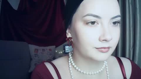 moodiemira online show from November 13, 5:56 pm