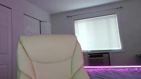 moon_light_girl online show from June 11, 5:43 pm
