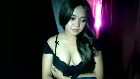 Snapshot of moon_of_desirexx chatting on October 14, 9:50 pm Joy online show from October 14, 9:50 pm