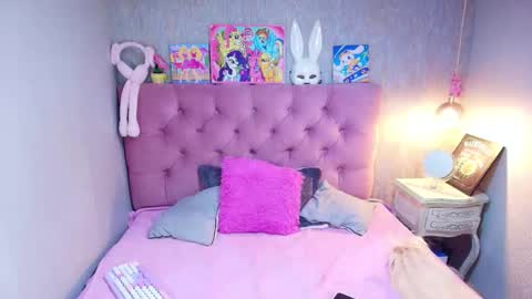 Charlotte online show from March 1, 8:19 pm