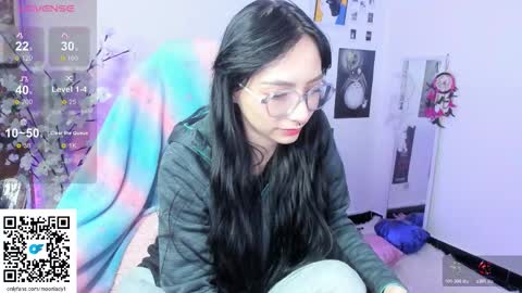 MOON  online show from November 27, 2:14 am