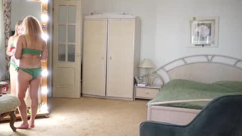 Jane online show from September 20, 6:34 am