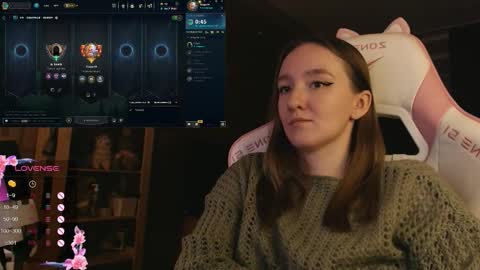 Katrin online show from November 2, 8:01 pm