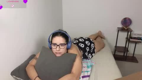 Moon Woman online show from February 22, 6:58 am