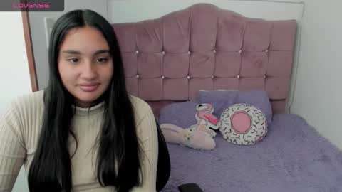 morena_rodriguez_9 online show from November 3, 7:18 pm