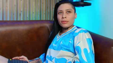 morganevans_t online show from July 28, 2:13 pm