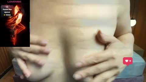 Moriah online show from March 31, 12:27 pm