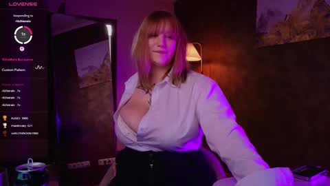 Snapshot of morvelyn chatting on September 14, 2:31 am morvelyn online show from September 14, 2:31 am