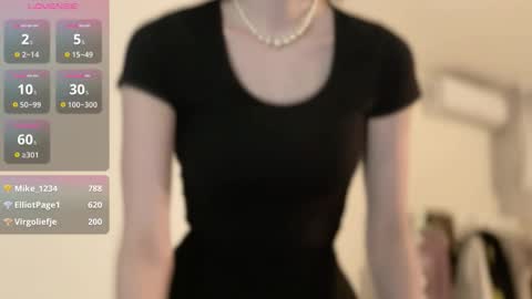 ms_christiana online show from January 10, 8:13 pm