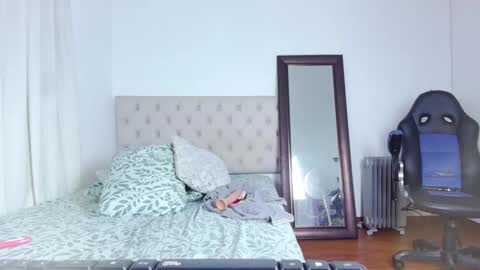 Freya online show from February 14, 11:29 pm