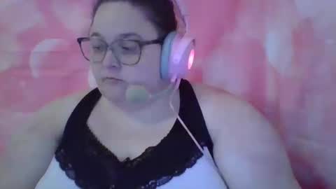 Snapshot of mscamirose15 chatting on October 6, 7:07 pm Ms. Cami Rose online show from October 6, 7:07 pm