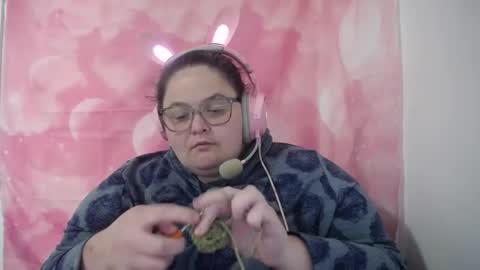 Snapshot of mscamirose15 chatting on October 1, 5:40 pm Ms. Cami Rose online show from October 1, 5:40 pm