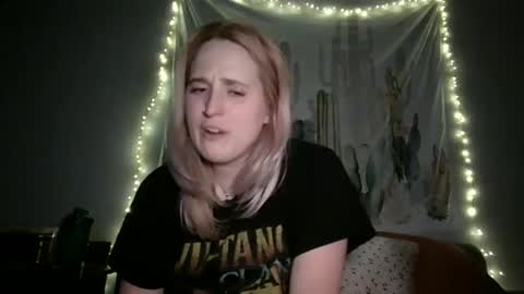 msclairewhatever online show from February 13, 7:43 am