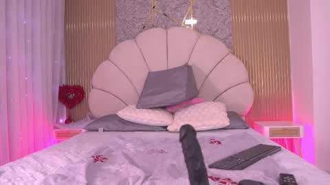 Manuela  online show from March 7, 4:19 am