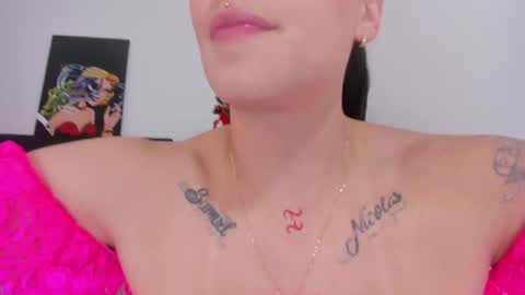 Snapshot of msschloee chatting on December 13, 8:47 pm Chloe new account online show from December 13, 8:47 pm