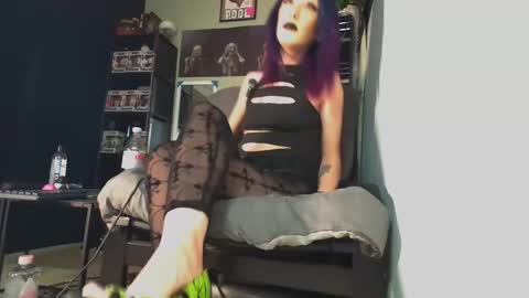 MsVioletx online show from March 17, 5:50 pm