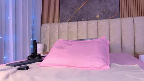 Tell me Sofi  online show from March 20, 3:22 am