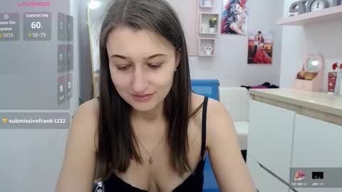 Snapshot of muriel_elvin chatting on October 9, 9:24 am muriel_elvin online show from October 9, 9:24 am