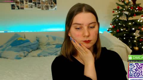 Snapshot of murrrworren chatting on January 7, 12:03 am Mira online show from January 7, 12:03 am