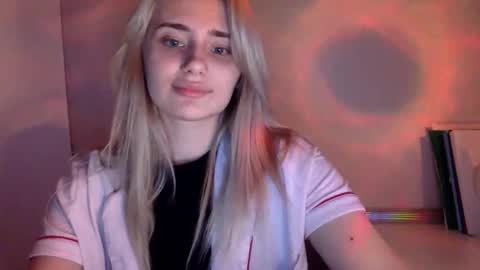 musescorner online show from April 12, 8:11 pm