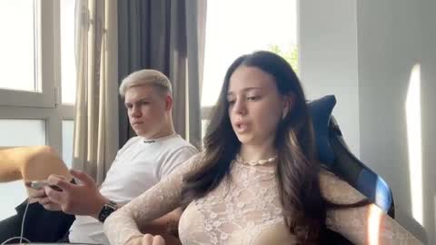 Milana and Anton online show from May 28, 3:32 pm