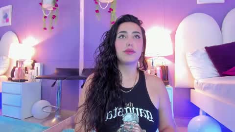 Snapshot of my_aleja_ chatting on October 4, 1:06 pm my_aleja_ online show from October 4, 1:06 pm