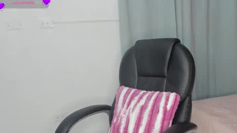 Snapshot of my_lia_ chatting on October 16, 11:51 pm LIA online show from October 16, 11:51 pm