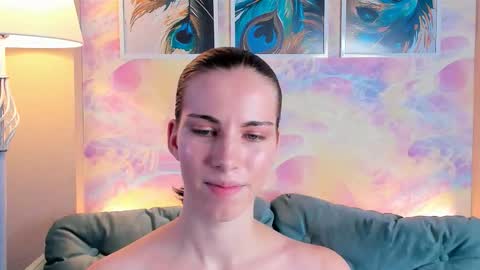 Mary online show from December 1, 2:09 pm