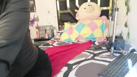 miagosling  NTMU  Dont forget follow me  online show from March 20, 8:03 pm