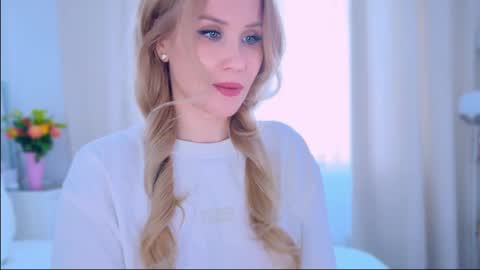 Mya-be Yours P online show from February 16, 4:10 pm