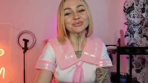 mysterious_twist online show from April 5, 1:54 pm