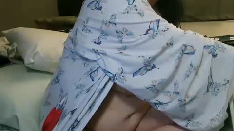 mysteriouswoman18 online show from November 1, 2:59 am