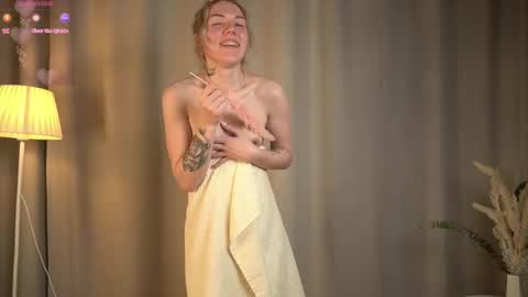 Olivia or just olive online show from February 22, 8:32 pm