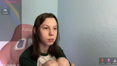 Vanessa and Julia  online show from January 6, 12:36 am