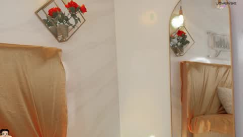 naamah_b online show from January 31, 7:11 pm