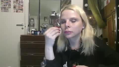 nadyagt online show from April 2, 6:05 pm