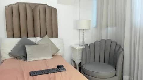 Nahiara online show from December 19, 12:45 pm