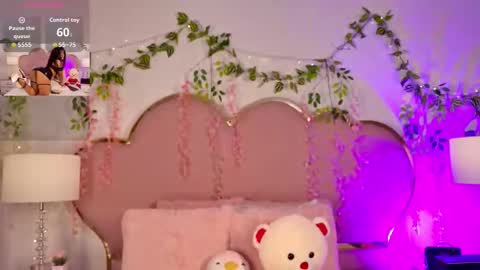 NahiaraReina  online show from March 8, 2:43 pm