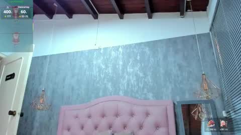   online show from December 18, 8:35 pm