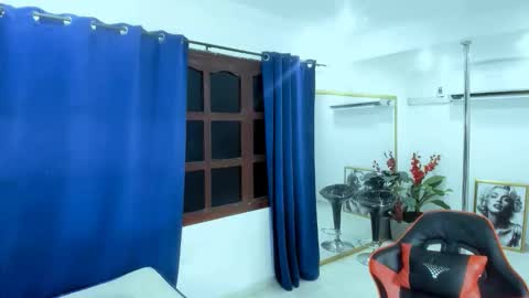 nahomy_hancook online show from January 11, 2:27 am