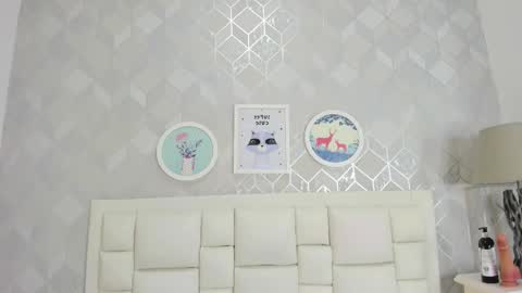 naia_cox online show from March 24, 8:41 am