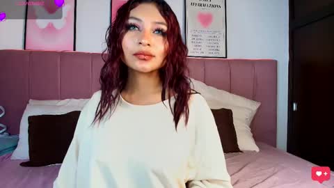 Naia online show from March 18, 8:03 pm