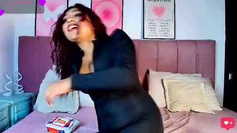 Naia online show from March 21, 7:41 pm