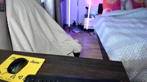 Snapshot of naked_psychologist chatting on March 3, 1:26 pm Asy no face  online show from March 3, 1:26 pm